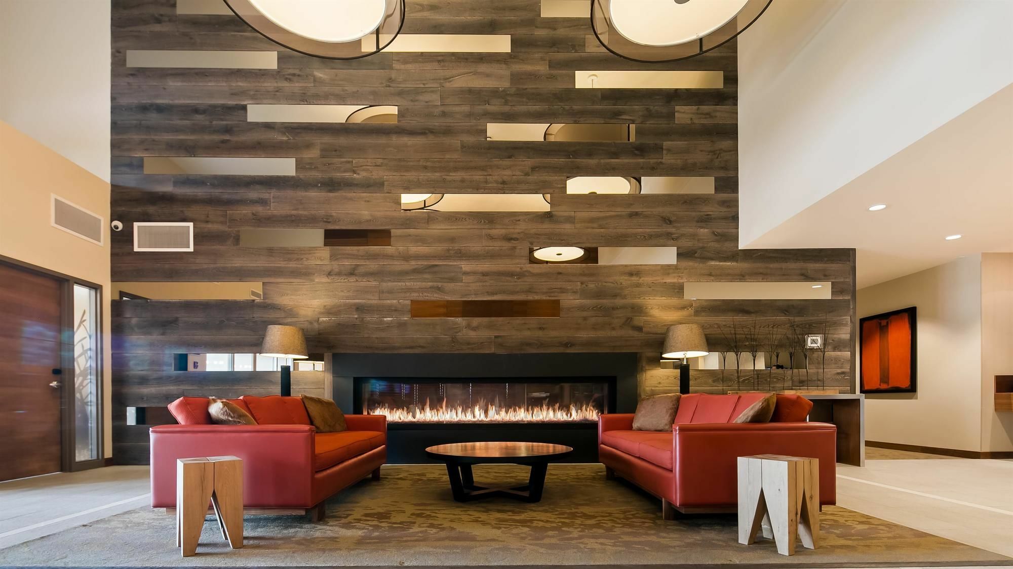 Mountain View Inn & Suites Sundre Buitenkant foto