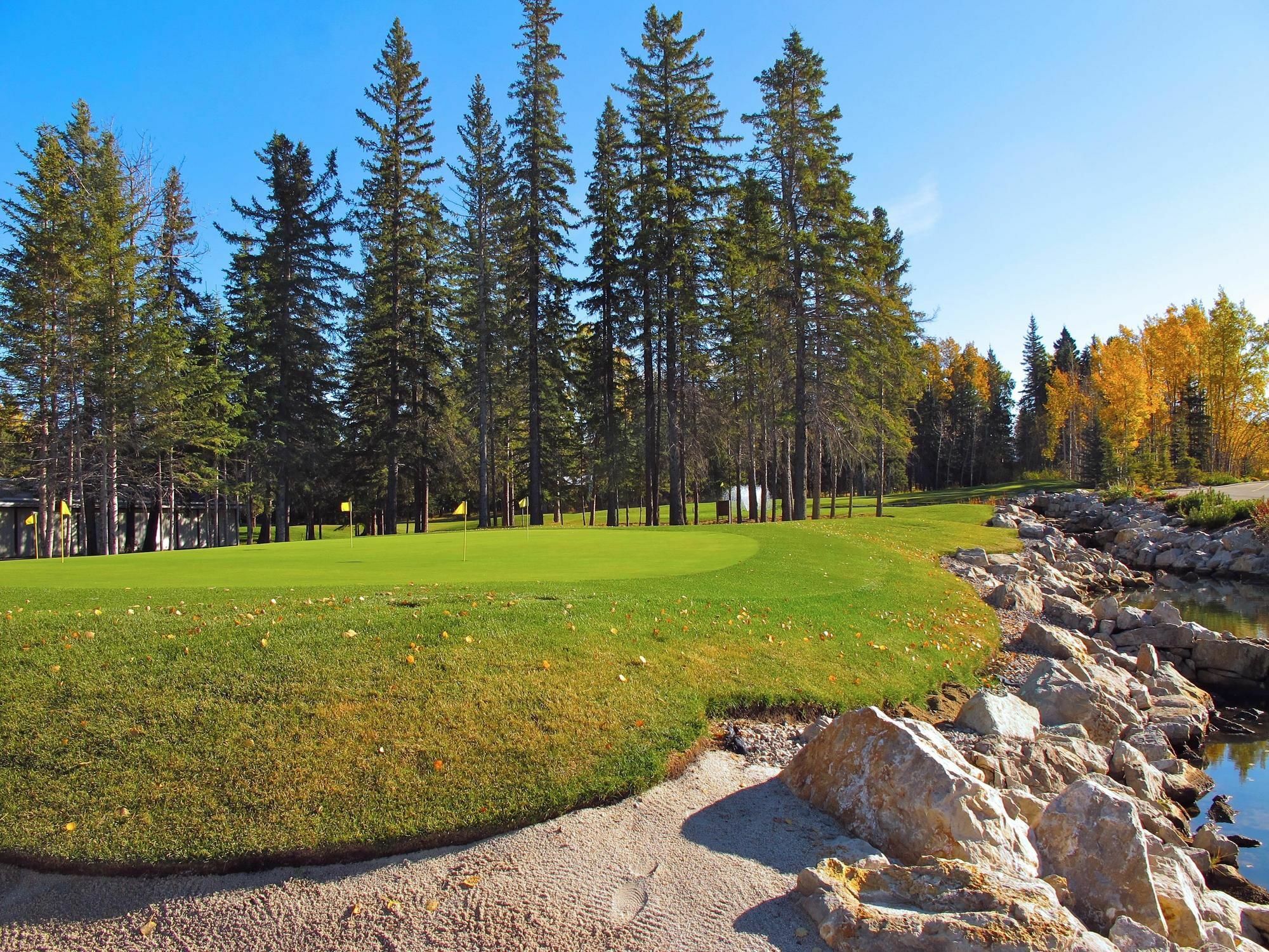 Mountain View Inn & Suites Sundre Buitenkant foto